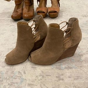 Lucky brand open toe wedges